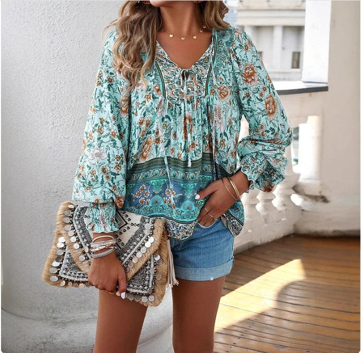 Sallie™ | Flowy Bohemian Top with Floral Pattern