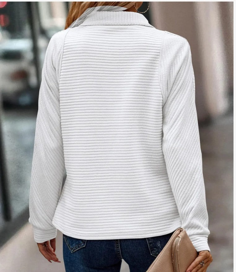 Elise | Elegant sweater with V-neck
