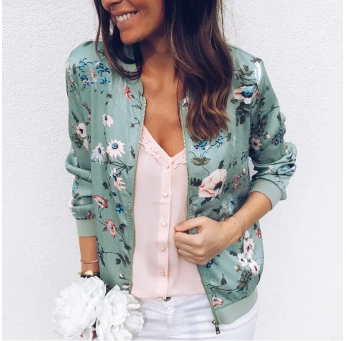 Hazel – Bomber Jacket with Trendy Floral Print