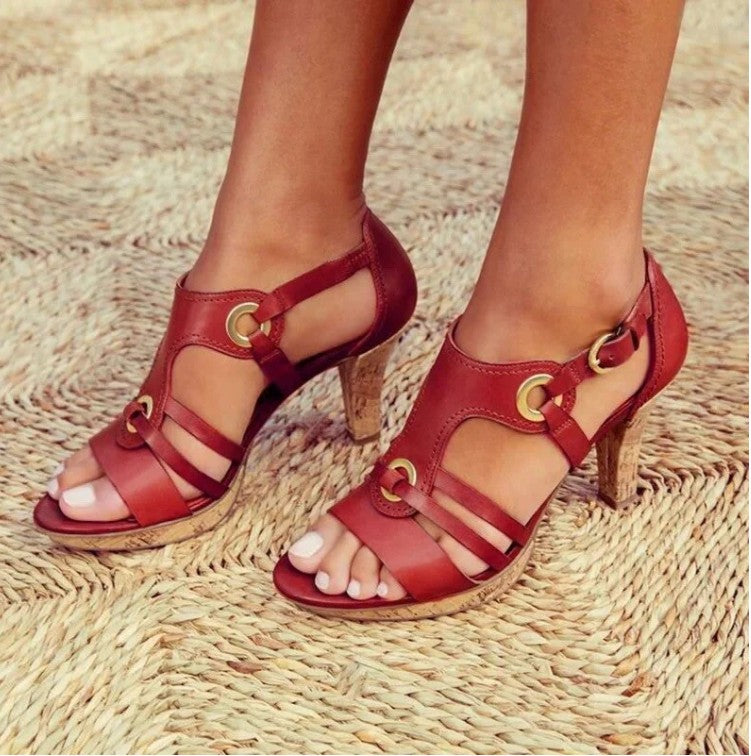 Vivia™ Comfortable sandals with heels