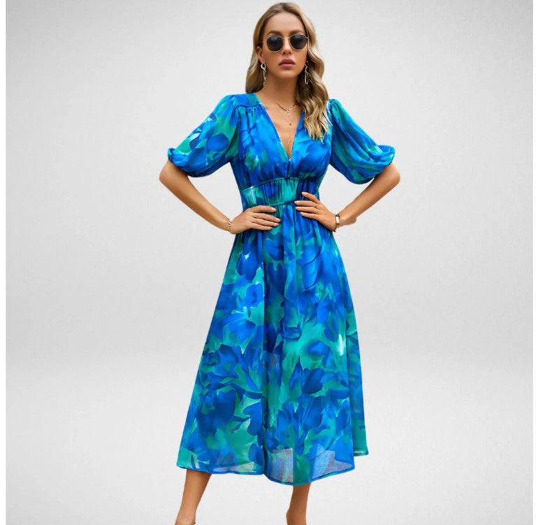 Romy – Charming V-neck dress