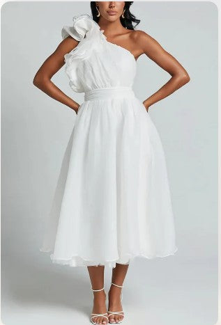 Jelly - Oblique Shoulder Ruffle Maxi Dress