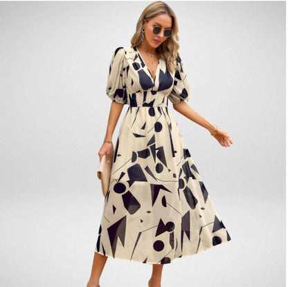 Romy – Charming V-neck dress
