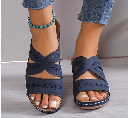 Delilah - Comfortable orthopedic sandals